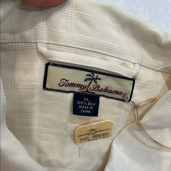 NWT 100% Silk Tommy Bahama Afortunado Camp Cream Casual Button Down Shirt - Picture 2 of 15
